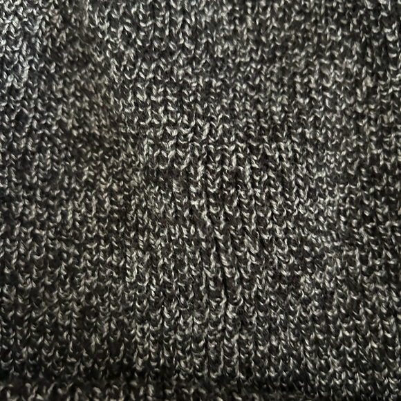 Foot Traffic Beanie hat, thick and warm. Black with flecks - Picture 2 of 3